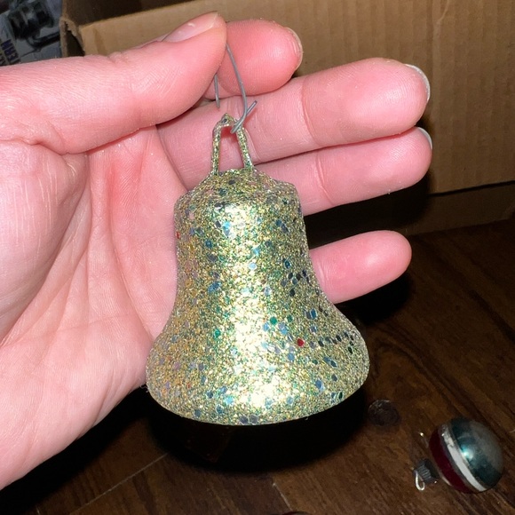 Vintage Set Of 7 Various Holiday Christmas Ornaments - Picture 5 of 16